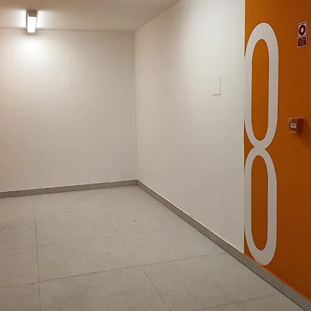 Dunadesign Apartman & Free Covered Parking Space בודפשט
