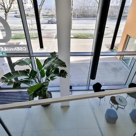 Dunadesign Apartman & Free Covered Parking Space דירה בודפשט